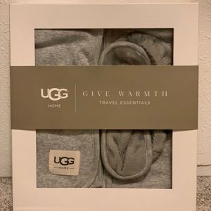 UGG travel essentials set eye mask & lap blanket